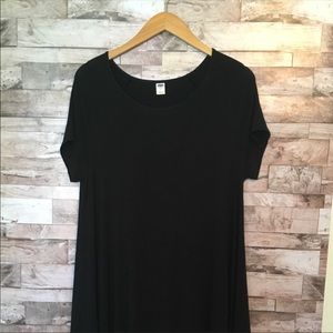 Old Navy black short sleeve swing dress